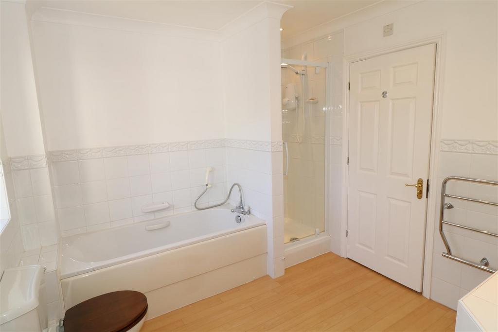 En suite bathroom
