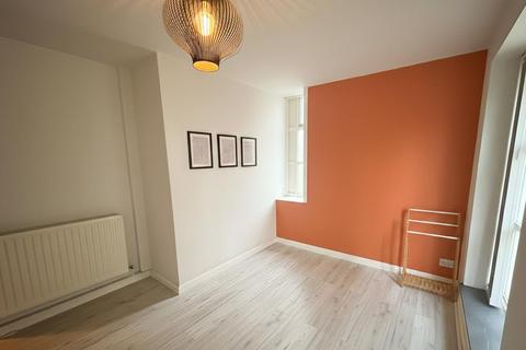 1 bedroom apartment for sale, Wharf Street, Sowerby Bridge HX6