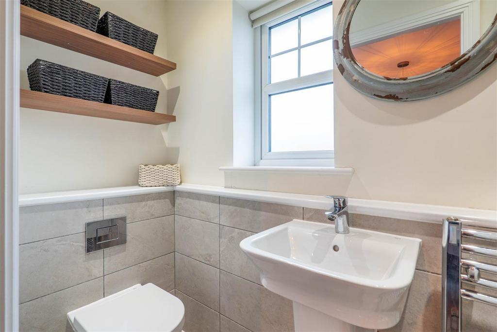 Master Bedroom Ensuite