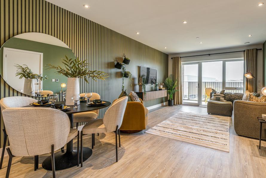 Dagenham Green - 2-bed 2-bath living