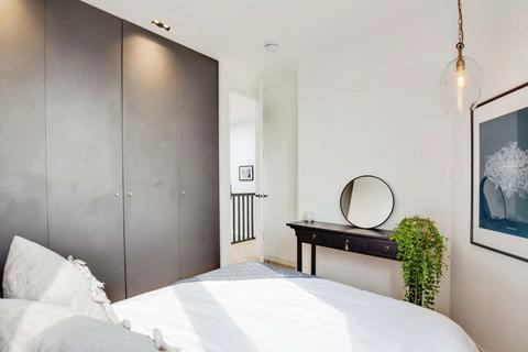 2 bedroom flat for sale, Creffield Road, London W5