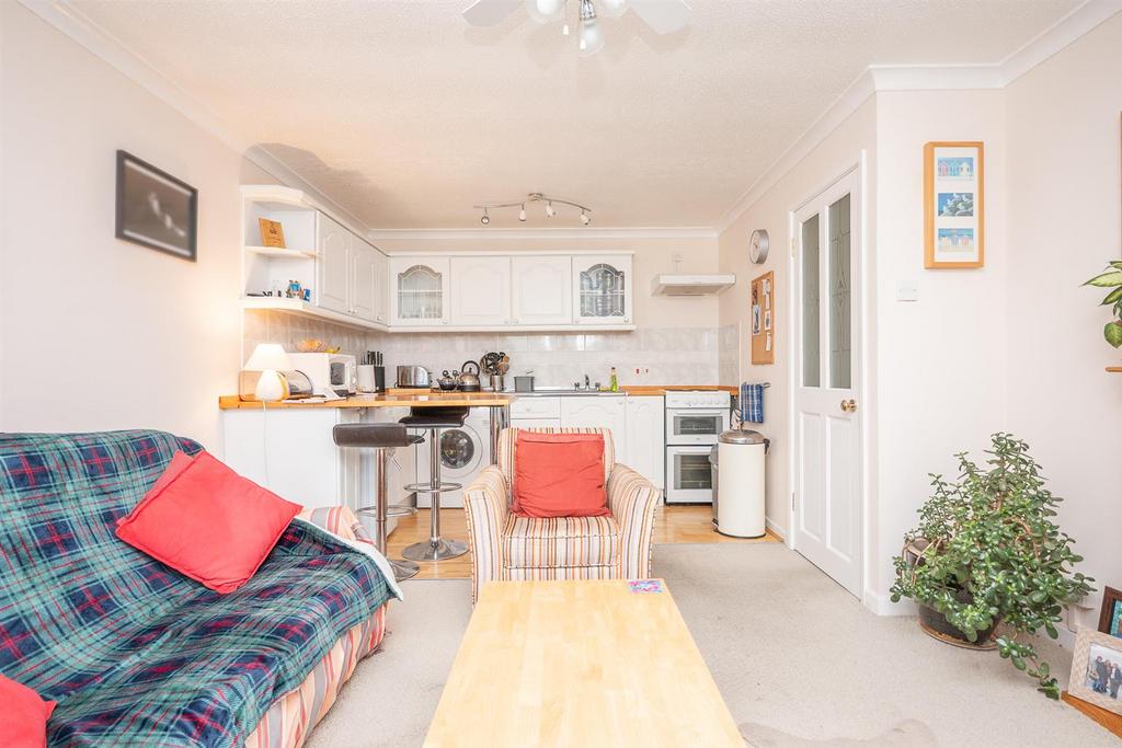 90c Cromer Road,Mundesley-14.jpg