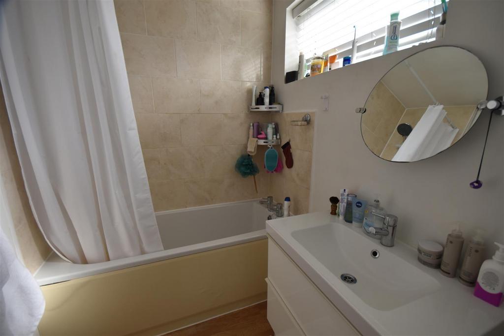 Bathroom.JPG