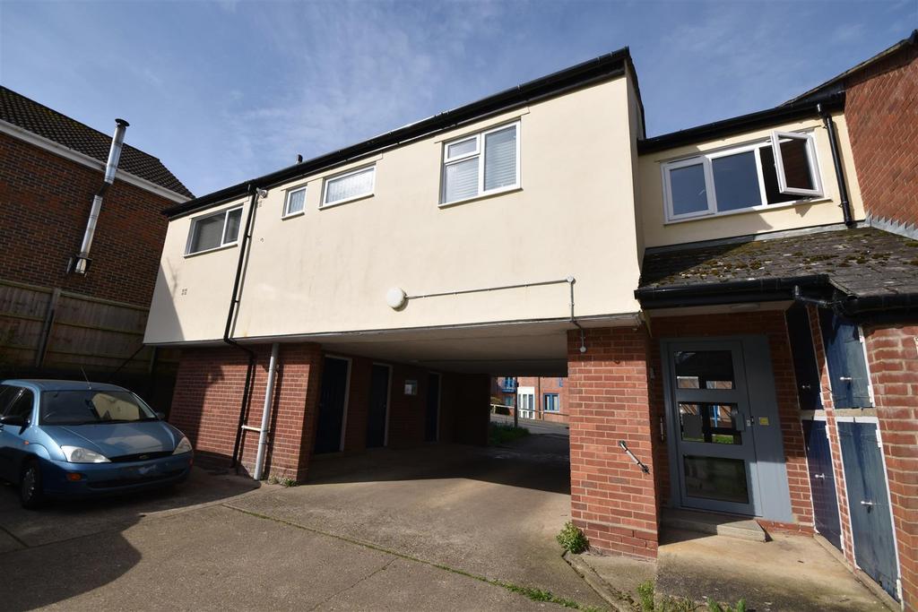 Rear of flat.JPG