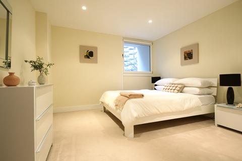 1 bedroom flat for sale, Millharbour, Cobalt Point, E14