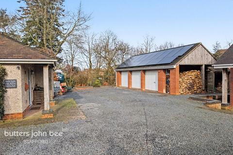4 bedroom detached house for sale, Common Lane, Stone