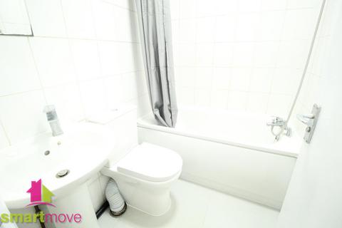 1 bedroom flat to rent, Elgin Road, Seven Kings, IG3