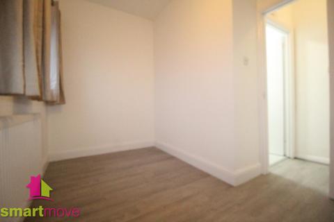 1 bedroom flat to rent, Elgin Road, Seven Kings, IG3