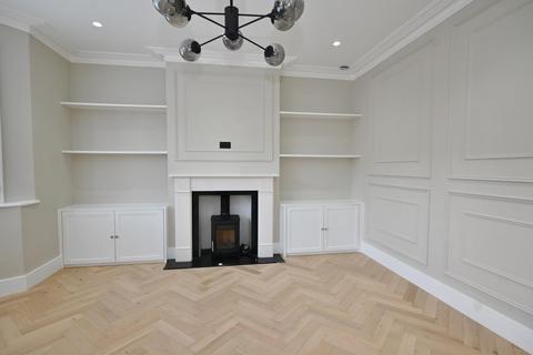 undefined, Cassilis Road, Twickenham TW1