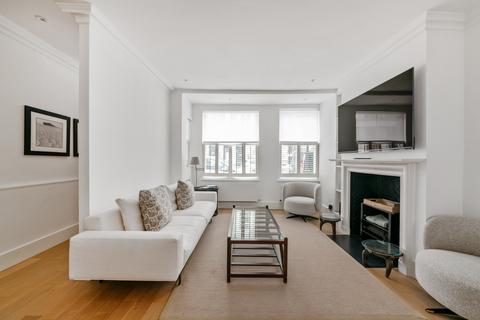 3 bedroom terraced house to rent, London SW10