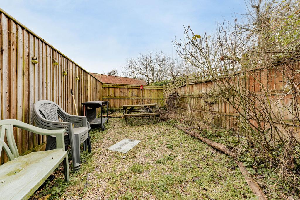 Rear Garden (2)