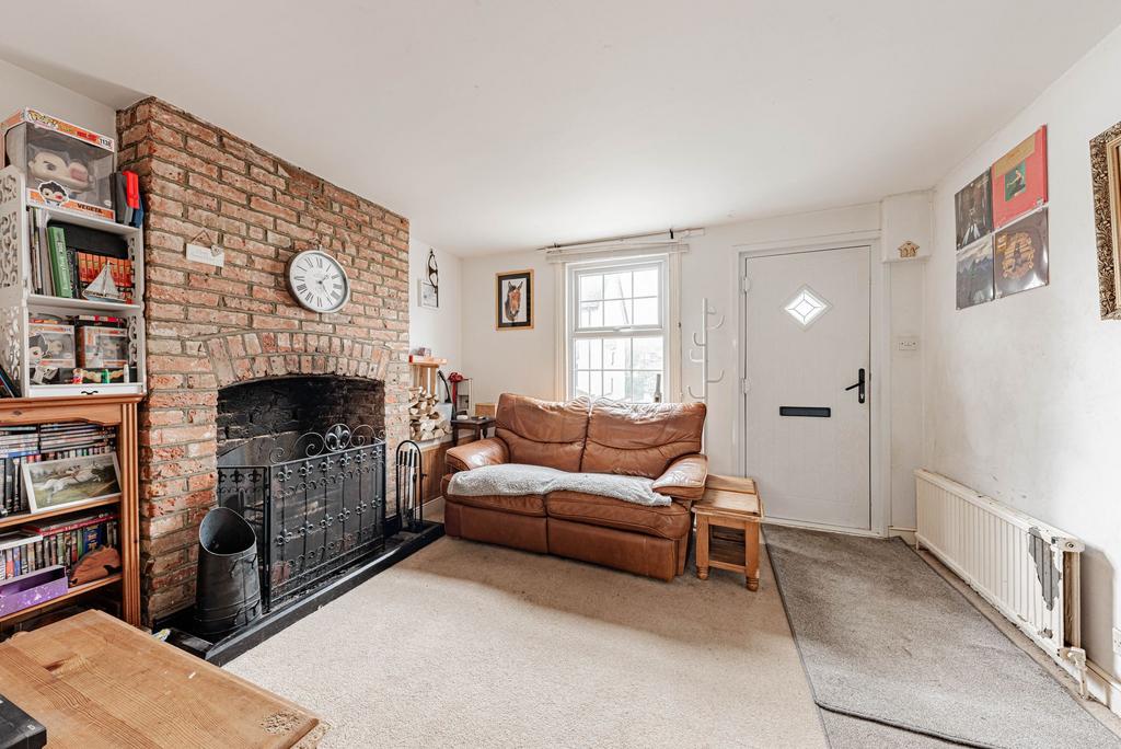 Living Room (2)