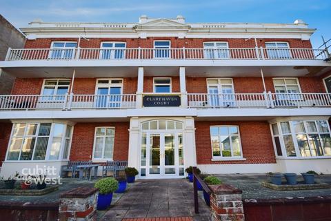 2 bedroom apartment to rent, Wessex Avenue Bognor Regis PO21