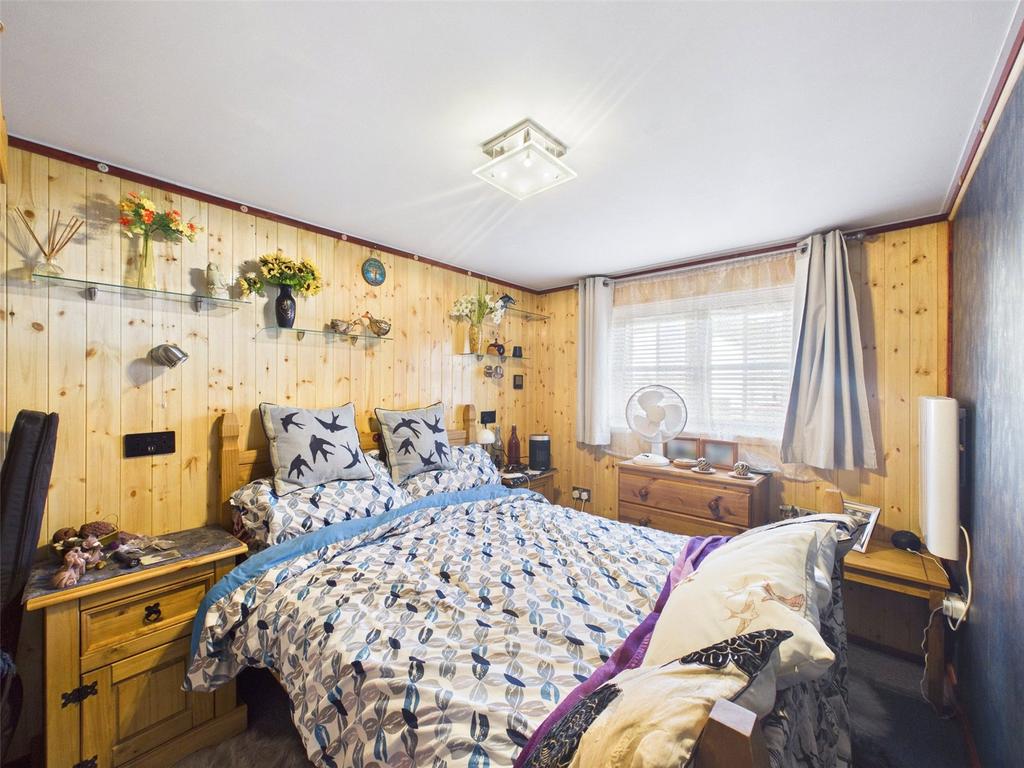 Bed 1