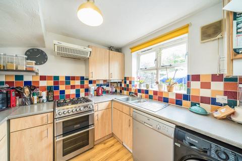 undefined, Henry Doulton Drive, London SW17
