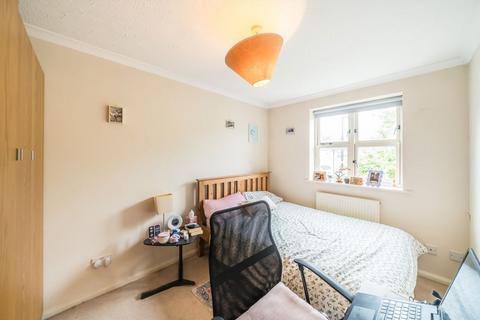 undefined, Henry Doulton Drive, London SW17