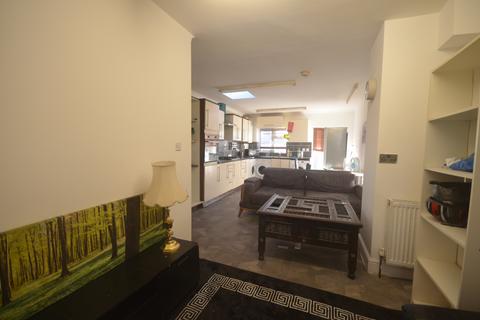 undefined, Shaw Gardens, Barking, IG11