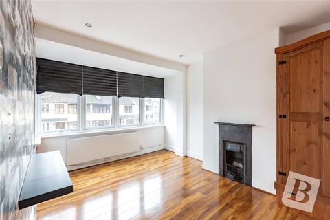 3 bedroom terraced house for sale, Birch Crescent, Hornchurch, RM11