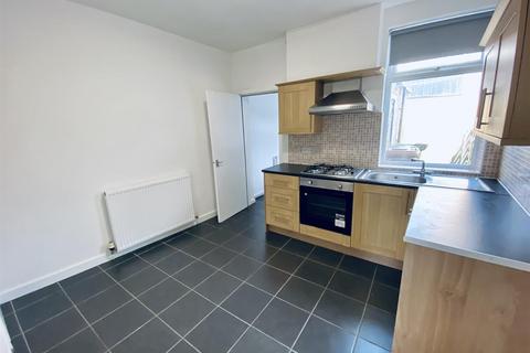 2 bedroom terraced house to rent, Church Road, St. Helens WA11
