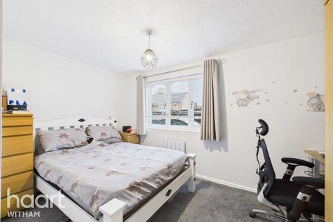 1 bedroom maisonette for sale, Wickham Road, Witham