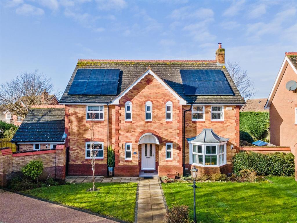 30 Whitefields Gate 5.jpg