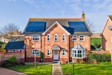 5 bedroom detached house for sale, Whitefields Gate, Solihull, B91