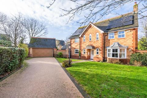 5 bedroom detached house for sale, Whitefields Gate, Solihull, B91