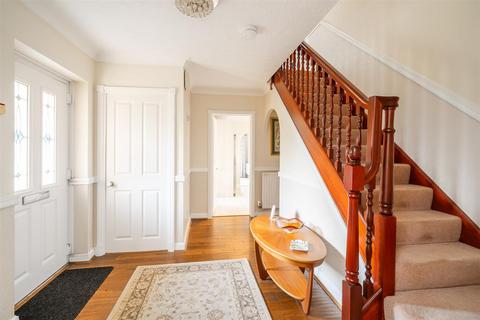 5 bedroom detached house for sale, Whitefields Gate, Solihull, B91