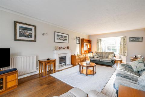 5 bedroom detached house for sale, Whitefields Gate, Solihull, B91