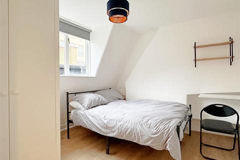 1 bedroom in a house share to rent, 67a North Road, Brighton BN1