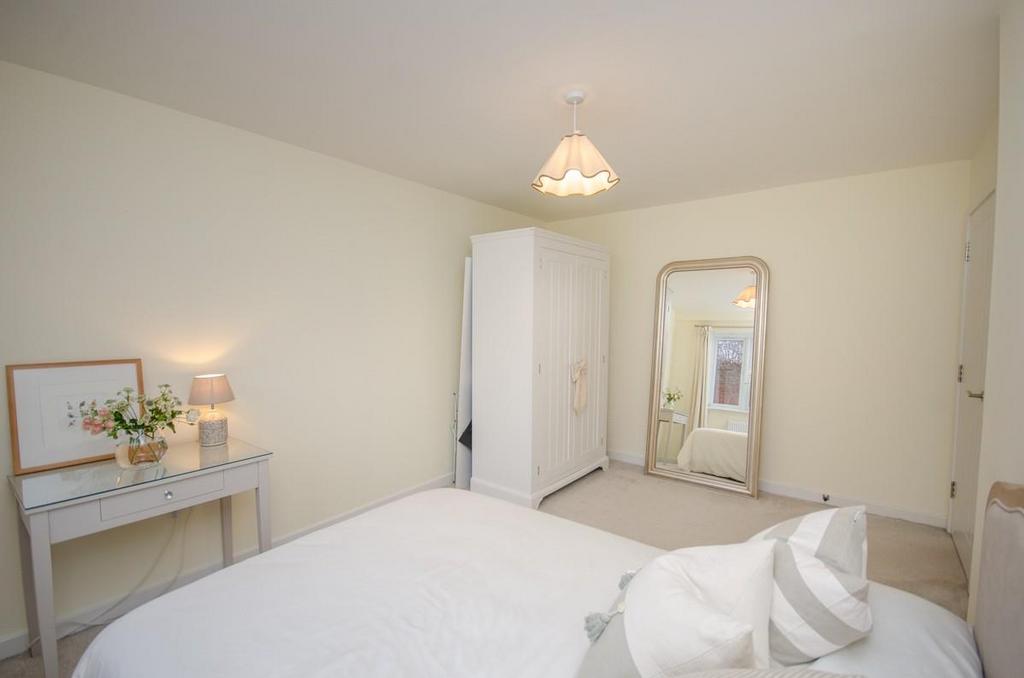 Bedroom 3 pic 2.jpg