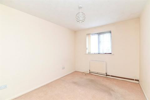 1 bedroom apartment for sale, Clifton Court, Lymington Road, New Milton, Hampshire, BH25