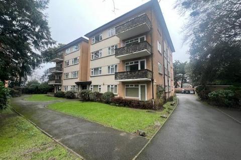 2 bedroom flat to rent, Manor Road, Bournemouth