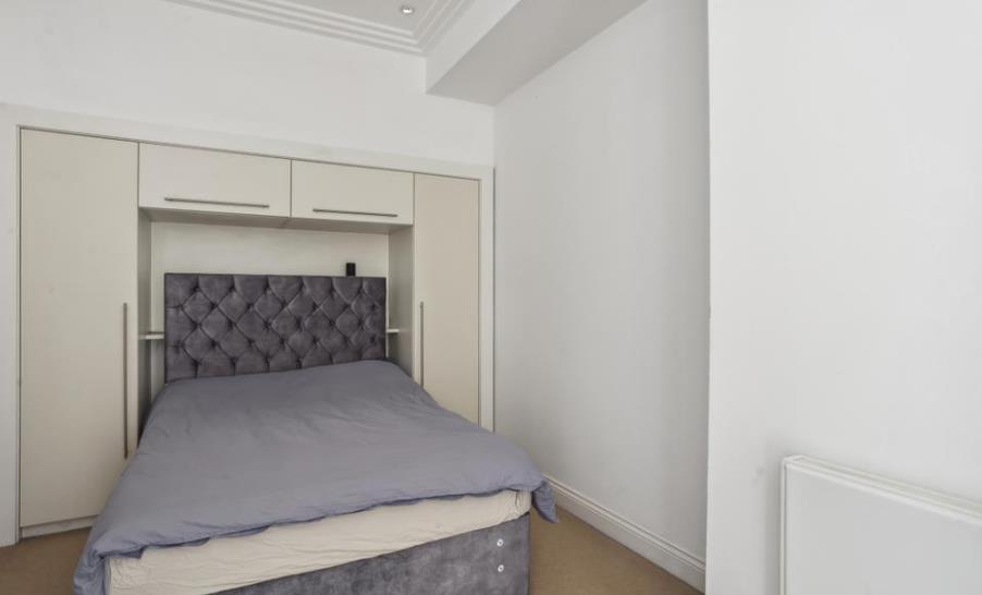 106 devonport 4 05.02 .png
