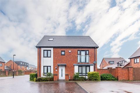 5 bedroom detached house for sale, Humbleton Road, Newcastle Upon Tyne, NE13