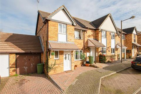 3 bedroom end of terrace house to rent, Lowland Road, Milton Keynes MK4