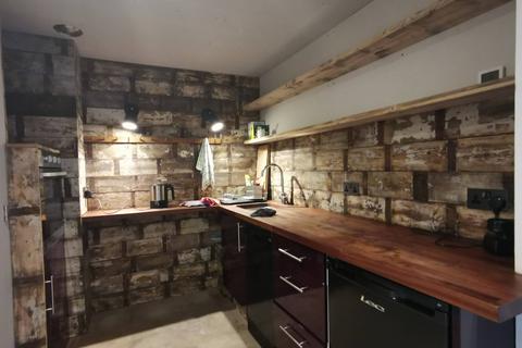 Studio to rent, Pontypool Place, London SE1