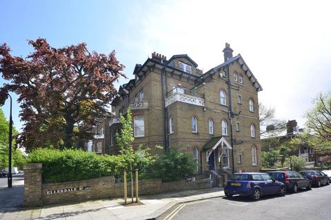 2 bedroom flat to rent, Fitzjohns Avenue, Hampstead, London, NW3