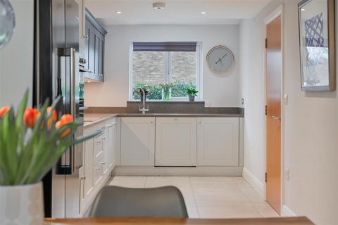 undefined, Hunters Close, Epsom