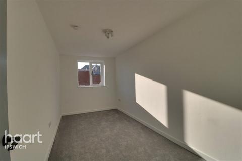 2 bedroom apartment to rent, Rampart Place, Tower Ramparts, Ipswich