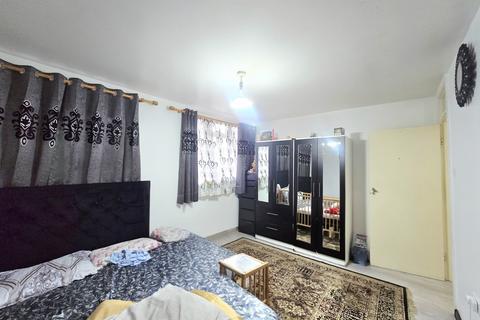 undefined, Romney Court, Parkfield Drive, Northolt, Middlesex, UB5