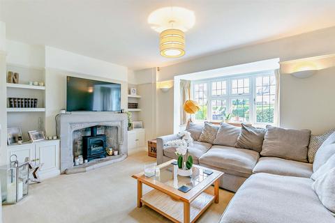 undefined, Shepherds Way, Cirencester