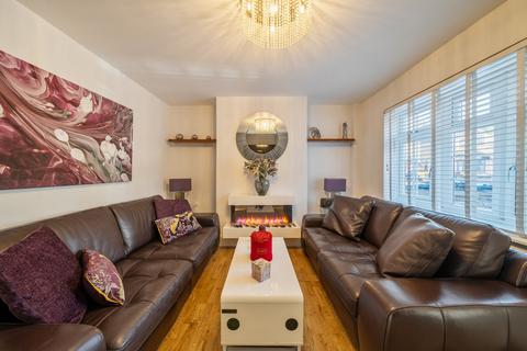 undefined, Newtown Road, Denham, Uxbridge