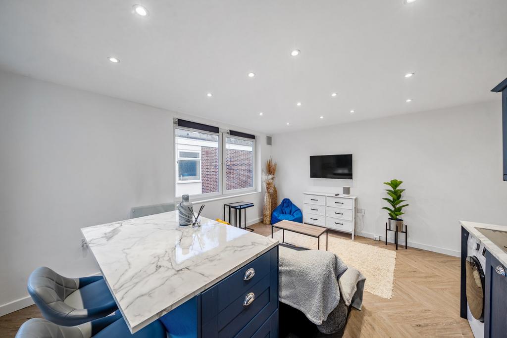 Reception/Kitchen