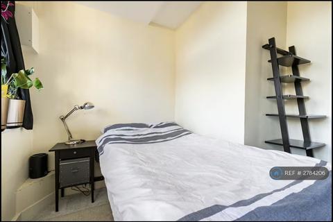 undefined, Gray's Inn Rd, London, WC1X