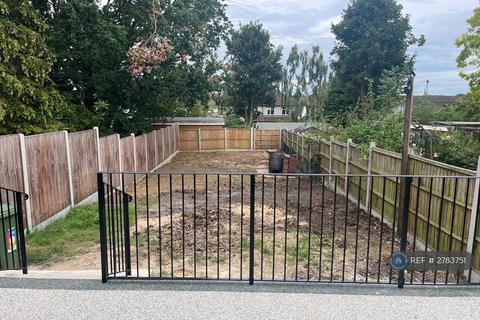 undefined, Homeway, London, RM3