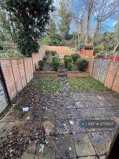 undefined, Church Hollow, Purfleet, RM19