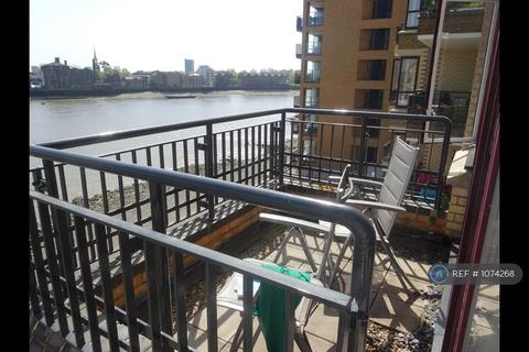 1 bedroom flat to rent, Wapping High Street, London, E1W
