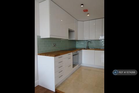 1 bedroom flat to rent, Wapping High Street, London, E1W