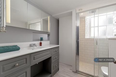 1 bedroom flat to rent, Mcdonald Road, Edinburgh, EH7